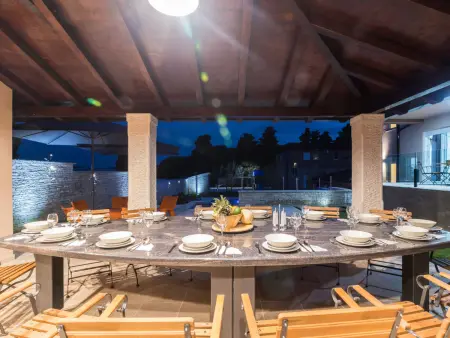 Villa Maxima à Bokordici : maison 7 chambres, piscine 60m² : photo 41