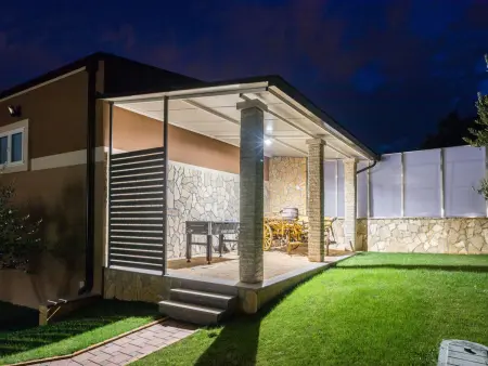 Villa Maxima à Bokordici : maison 7 chambres, piscine 60m² : photo 48