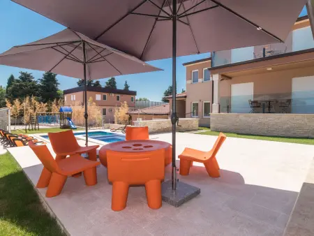Villa Maxima à Bokordici : maison 7 chambres, piscine 60m² : photo 60