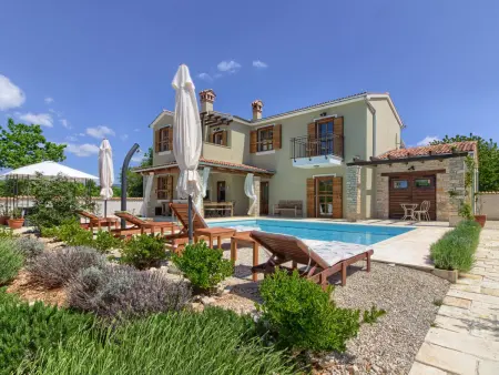 Villa Gracia Patricia - Maison 4 chambres avec piscine privée : photo 12