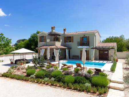 Villa Gracia Patricia - Maison 4 chambres avec piscine privée : photo 28