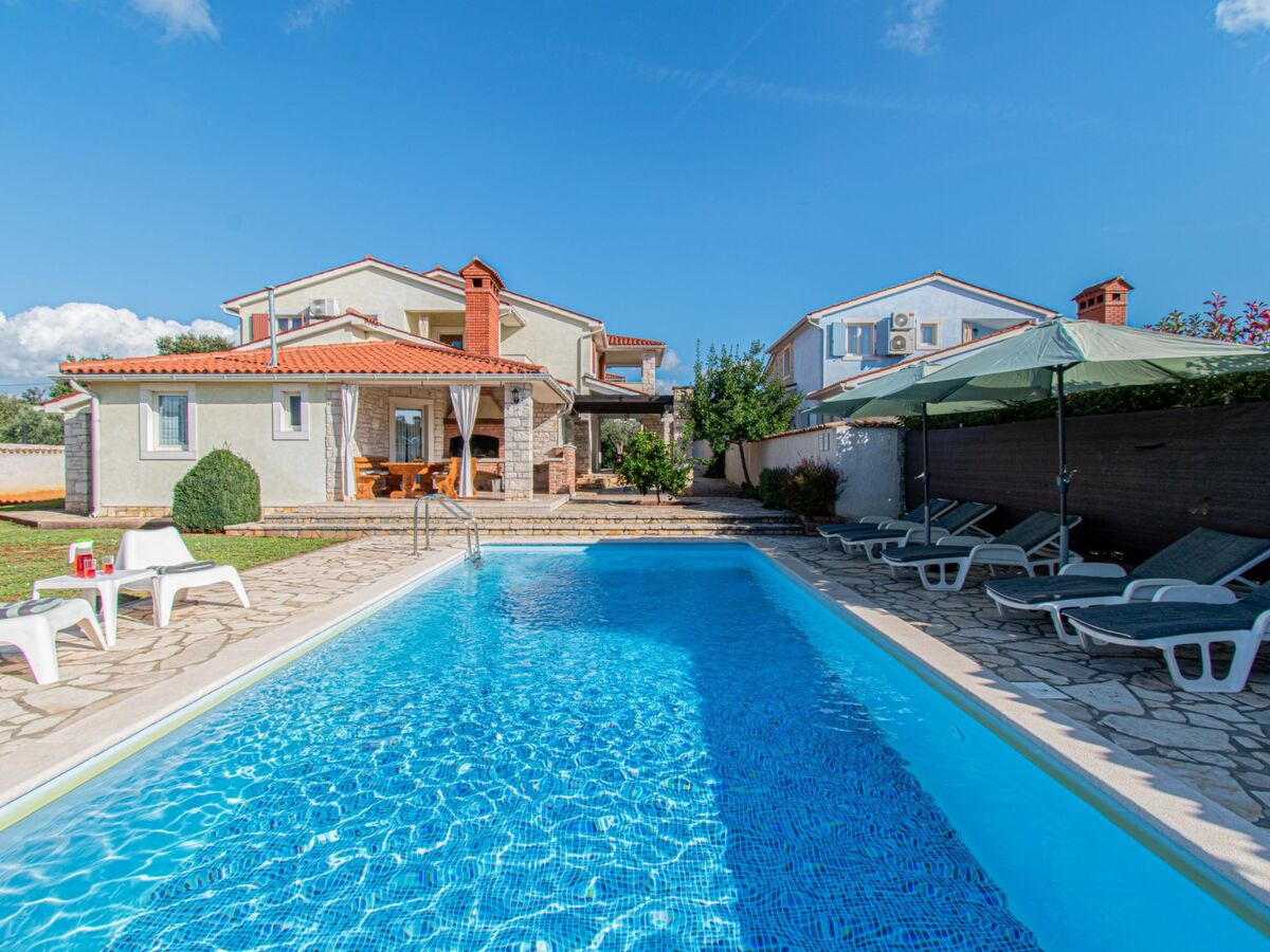 Villa Lavanda 2 : maison 4 chambres avec piscine à Barbariga - Photo 1