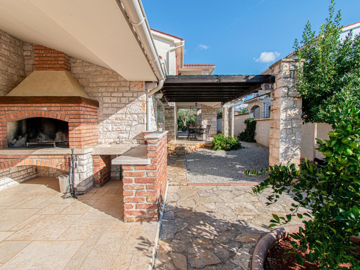 Villa Lavanda 2 : maison 4 chambres avec piscine à Barbariga - Photo 24