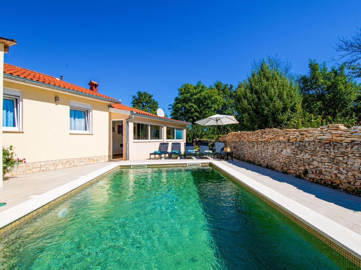 House Marija Kacana : maison 3 chambres avec piscine privée - Photo 2