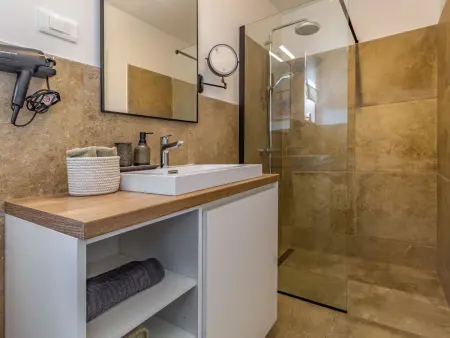 Villa Belaj avec piscine, sauna et jacuzzi à Vodnjan : photo 24