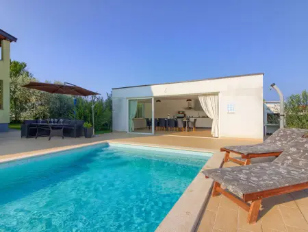 Villa Rampic : maison 5 chambres avec piscine chauffée : photo 1