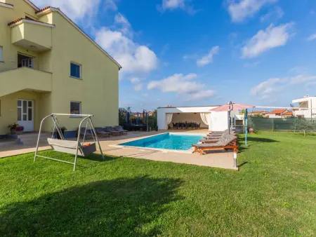 Villa Rampic : maison 5 chambres avec piscine chauffée : photo 19