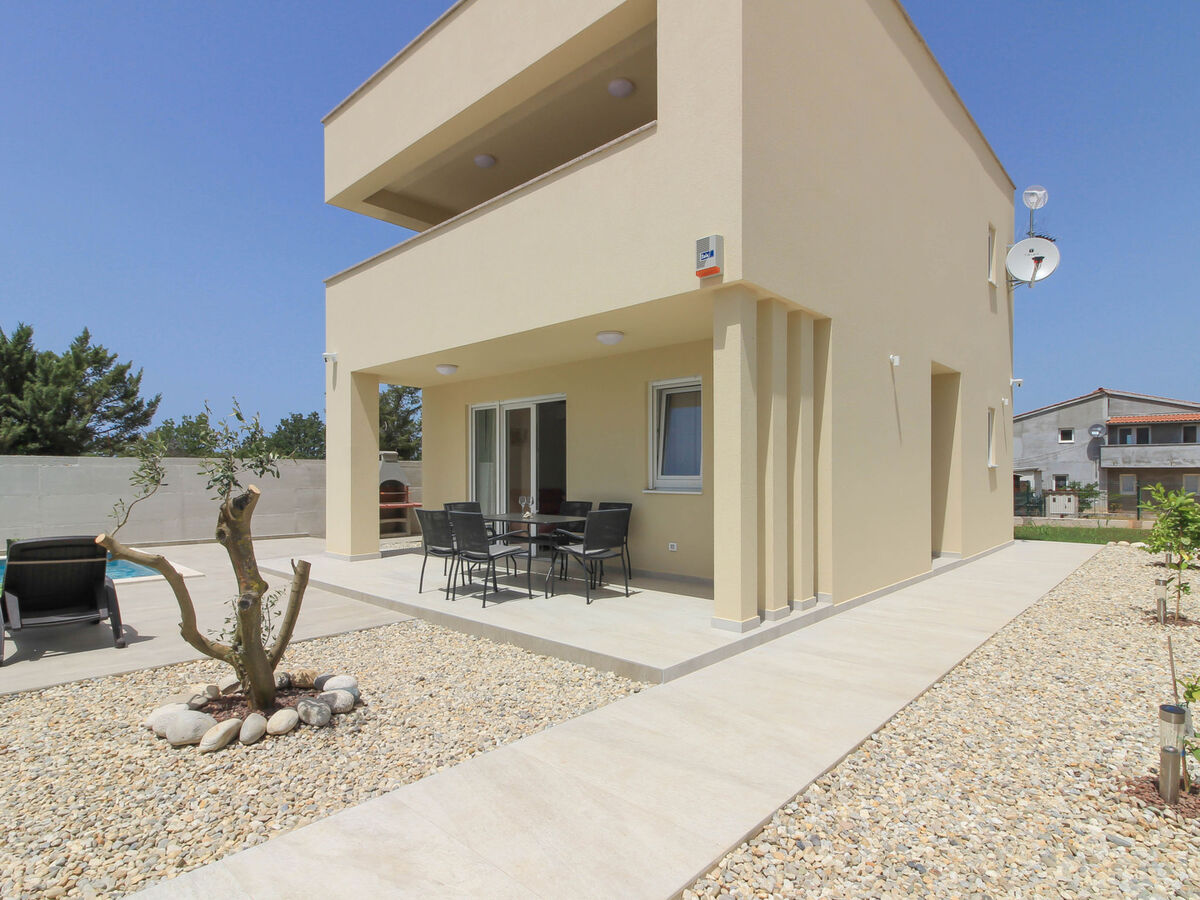 Villa Sunshine – Maison 3 chambres piscine hydromassage - Photo 3