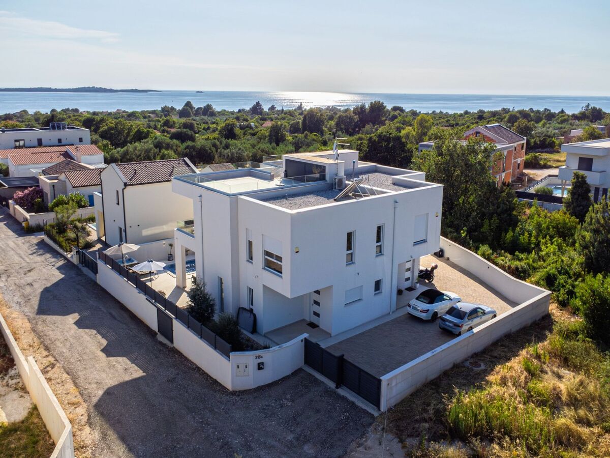 Villa Nini House à Fažana : piscine et vue Brijuni - Photo 2