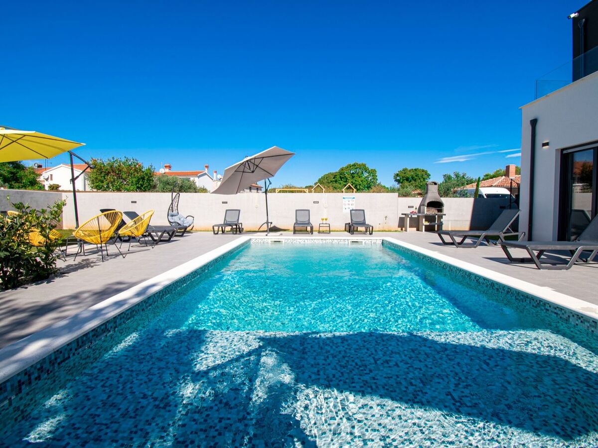 Villa Elite Pula : 8 chambres, 2 piscines privées - Photo 5