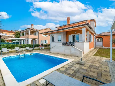 Villa Lotus 13D - Maison 10 pers. avec piscine à Pula : photo 2