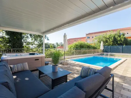 Villa Lotus 13D - Maison 10 pers. avec piscine à Pula : photo 6