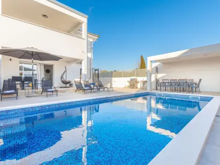 Villa Ema&Ana à Pula : 2 unités, piscine, 10 personnes : photo 2