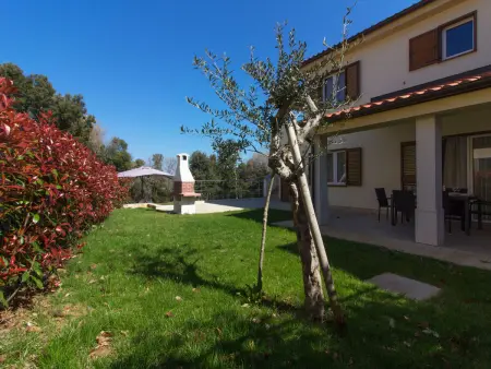 Villa Aurora avec piscine privée, 200 m de la plage : photo 4