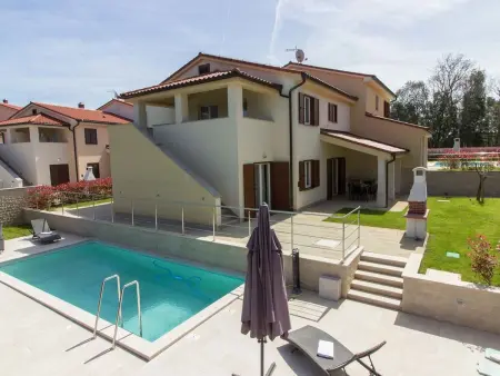 Villa Aurora avec piscine privée, 200 m de la plage : photo 5