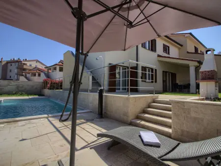Villa Aurora avec piscine privée, 200 m de la plage : photo 6