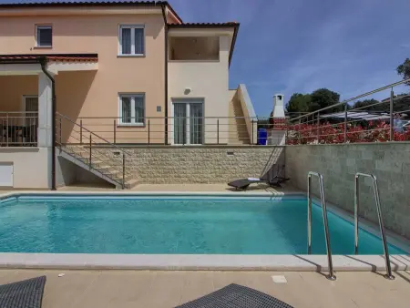 Villa Marisol, maison 4 chambres avec piscine privée à Pula : photo 2