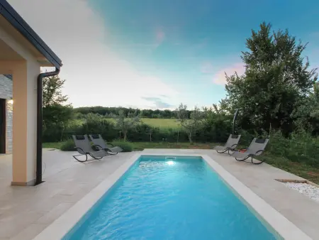 Villa Regina - Maison 2 chambres avec piscine près de Pula : photo 1
