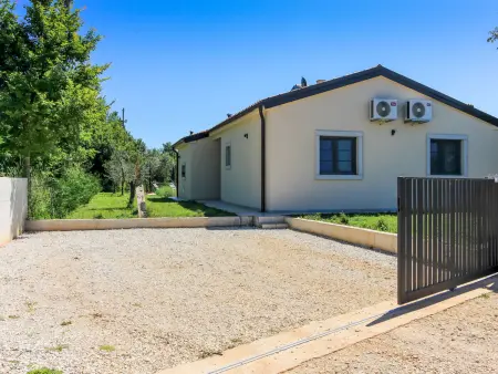 Villa Regina - Maison 2 chambres avec piscine près de Pula : photo 5