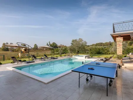 Villa Mattuzzi à Pula : maison 3 chambres avec piscine : photo 6