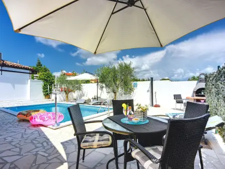 Villa Michelle avec piscine privée à Pula : photo 3