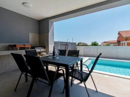 Villa Teo à Pula : maison 75 m² piscine privée : photo 6