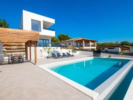 Villa Pergosa, maison 8 personnes avec piscine privée : photo 2