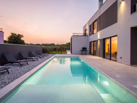 Villa Delecto – 4 chambres avec piscine privée à Pula