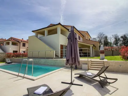 Villa Aurora : 2 maisons, 8 chambres, piscines privées : photo 1