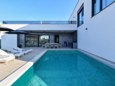 Villa EnDi - Maison 4 chambres avec piscine à Medulin : photo 1