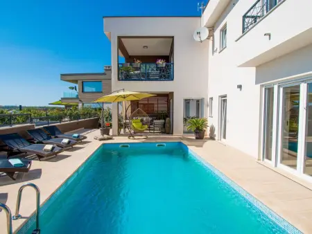 Villa Serenita à Medulin : 4 chambres, piscine privée : photo 2