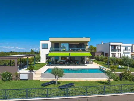 Villa La Casaccia, maison 4 chambres avec piscine chauffée : photo 2