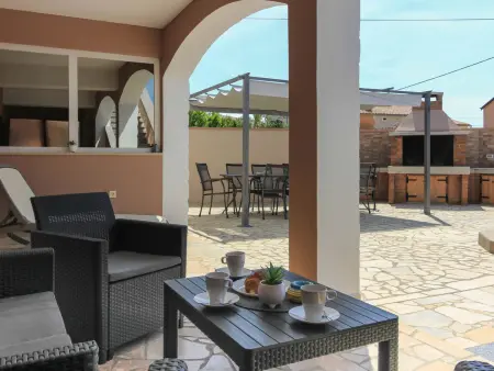 Villa Dvori, 4 chambres avec piscine privée : photo 27