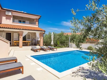 Villa Javor – Maison 4 chambres avec piscine privée : photo 10