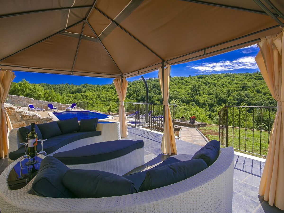 Villa Natura II : pierre et piscine privée à Drenje - Photo 3