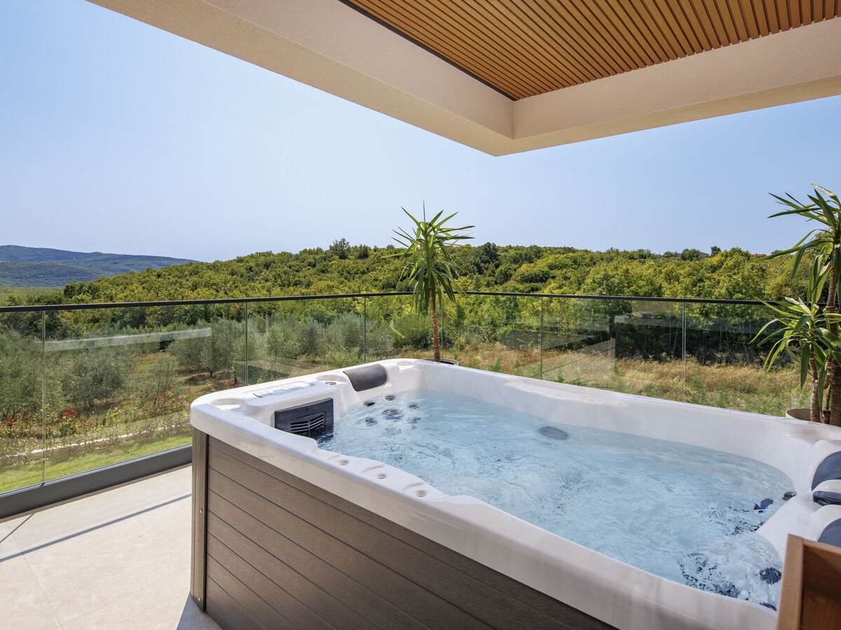 Villa Casa Mayren : maison avec piscine et spa à Drenje - Photo 6