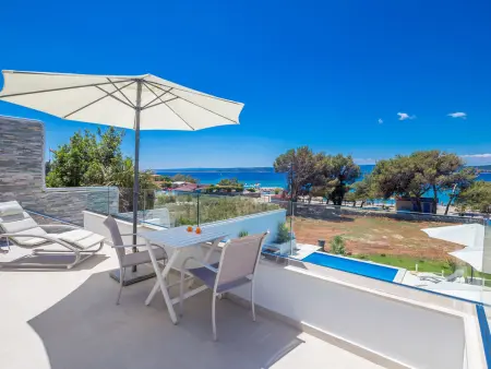 Villa Punat – 6 chambres, piscine privée et plage à 60 m : photo 2