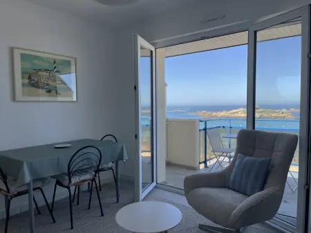 Appartement vue mer face plage Coz-Pors, Trégastel : photo 5
