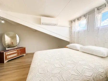 Duplex climatisé 41 m² avec terrasse à Sète : photo 8