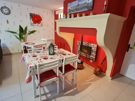 Gîte 2 pers. au cœur du village, parking et recharge EV : photo 8