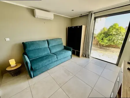 Studio 18 m² avec terrasse 45 m² au Lavandou : photo 1