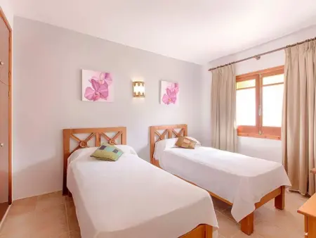 Appartement 5 pers. à 300m de la plage, pool : photo 14