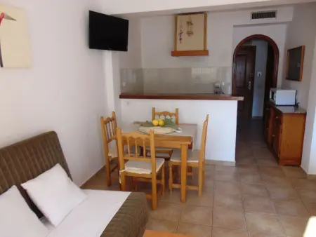 Appartement 5 pers. à 300m de la plage, pool : photo 16