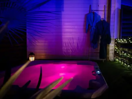 Location maison à Biscarrosse, Villa Eden Bleu - Romantische Atmosphäre mit Jacuzzi 10 min vom Ozean entfernt