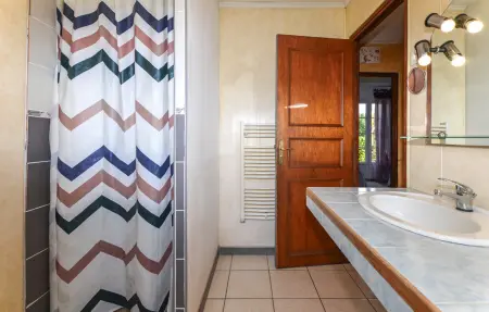 Maison méditerranéenne avec piscine partagée à Ghisonaccia : photo 7