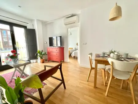 Appartement rénové avec projecteur près de la cathédrale : photo 4