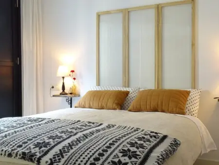 Appartement rénové avec projecteur près de la cathédrale : photo 10