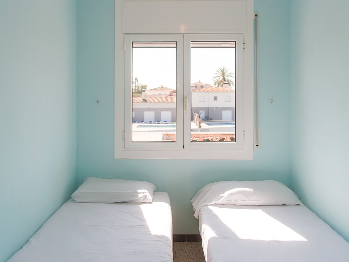 Villa 6 pers. avec piscine et terrasse canal à Empuriabrava - Photo 5