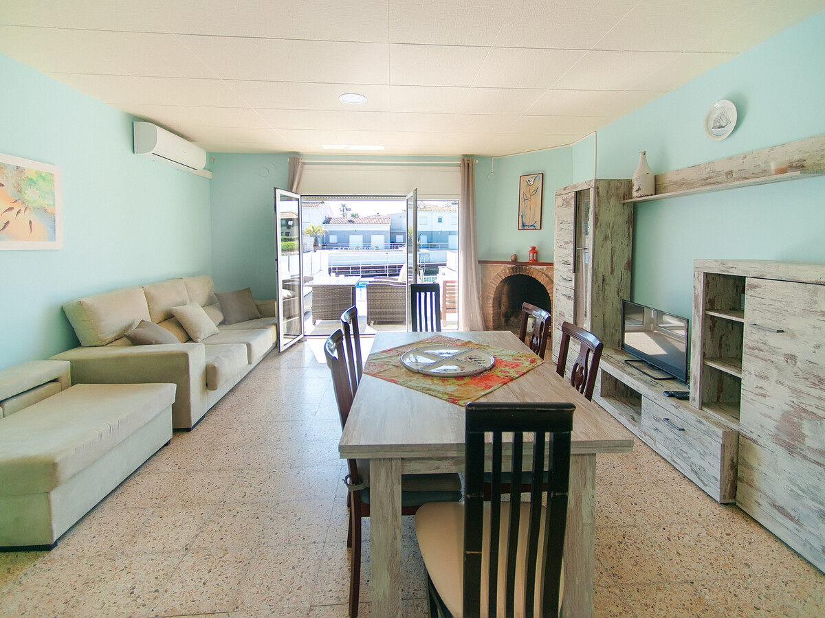 Villa 6 pers. avec piscine et terrasse canal à Empuriabrava - Photo 10