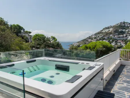 Maison Empuriabrava avec terrasse, jacuzzi et parking : photo 11